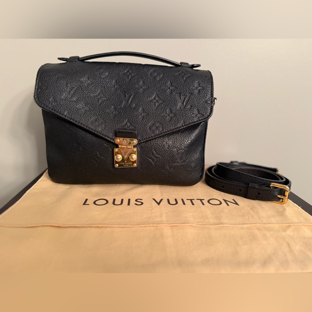 ❤️SOLD❤️Louis Vuitton Pochette Metis Empreinte